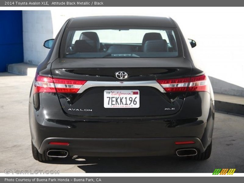 Attitude Black Metallic / Black 2014 Toyota Avalon XLE