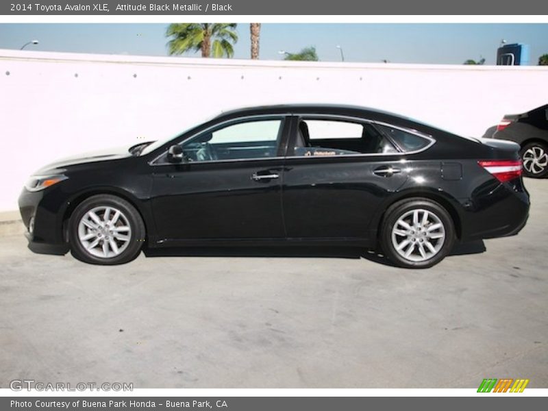 Attitude Black Metallic / Black 2014 Toyota Avalon XLE