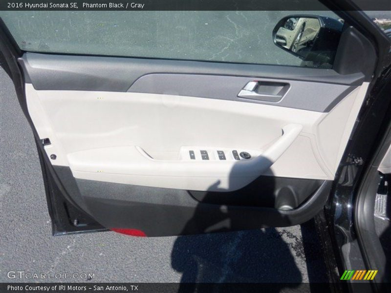 Phantom Black / Gray 2016 Hyundai Sonata SE