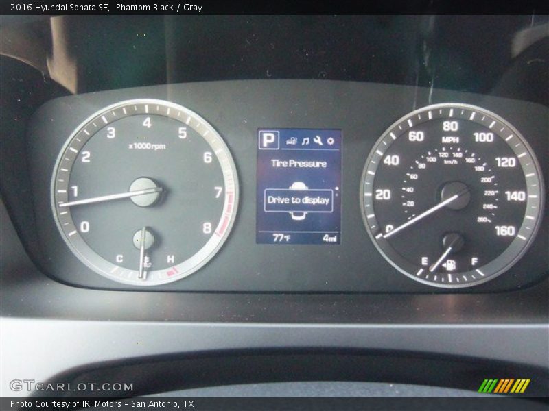 Phantom Black / Gray 2016 Hyundai Sonata SE