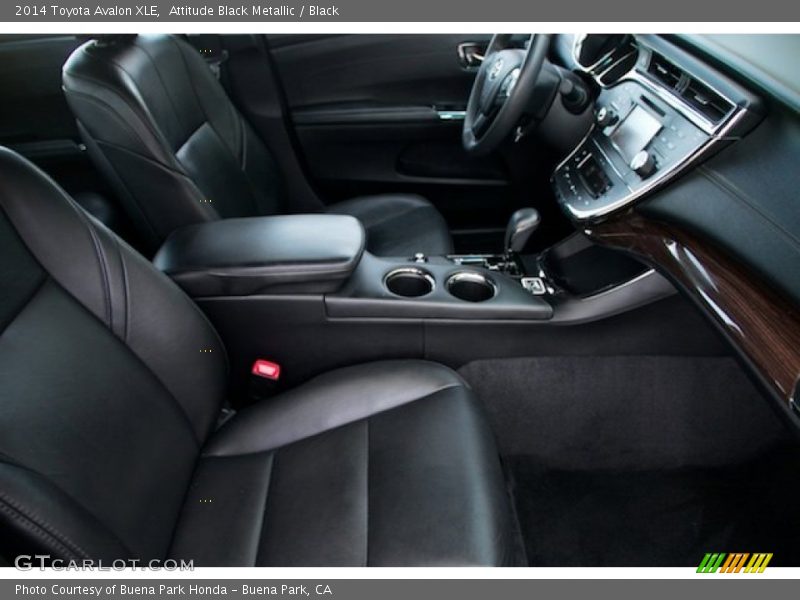 Attitude Black Metallic / Black 2014 Toyota Avalon XLE