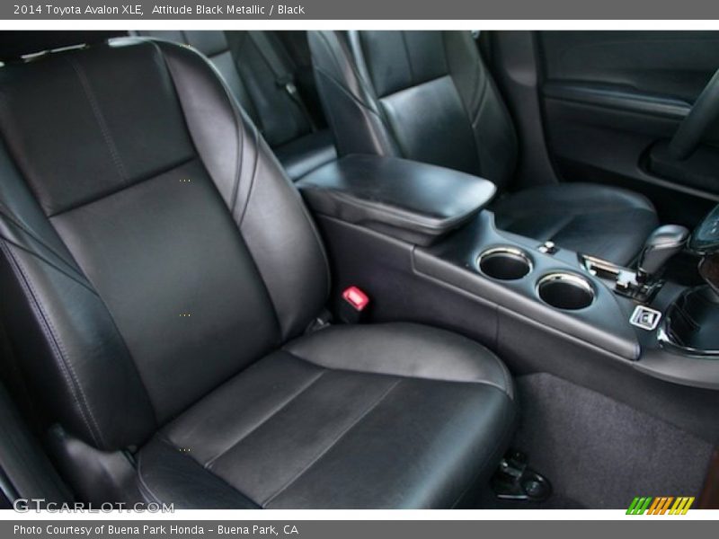 Attitude Black Metallic / Black 2014 Toyota Avalon XLE