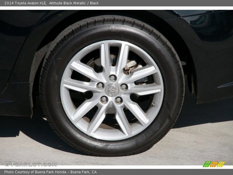 Attitude Black Metallic / Black 2014 Toyota Avalon XLE