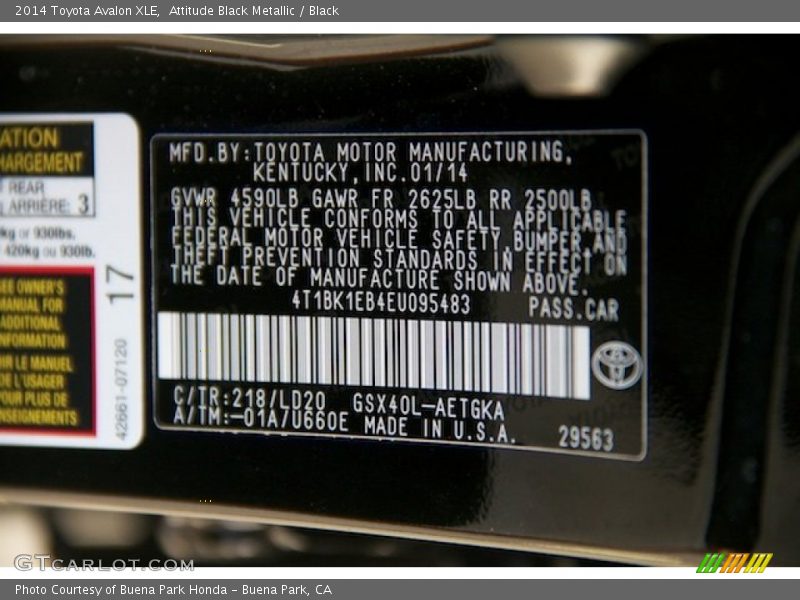 Attitude Black Metallic / Black 2014 Toyota Avalon XLE