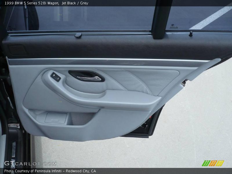Jet Black / Grey 1999 BMW 5 Series 528i Wagon