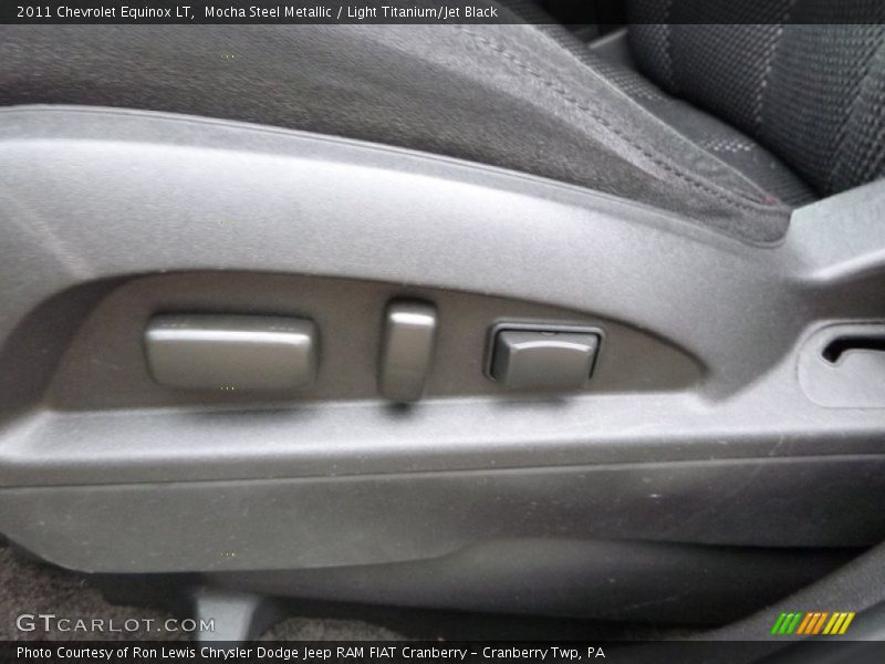 Mocha Steel Metallic / Light Titanium/Jet Black 2011 Chevrolet Equinox LT