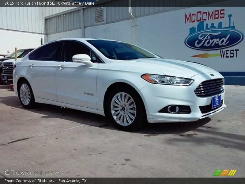 Oxford White / Dune 2015 Ford Fusion Hybrid SE