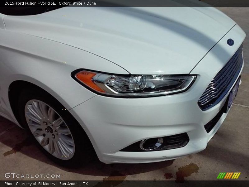 Oxford White / Dune 2015 Ford Fusion Hybrid SE