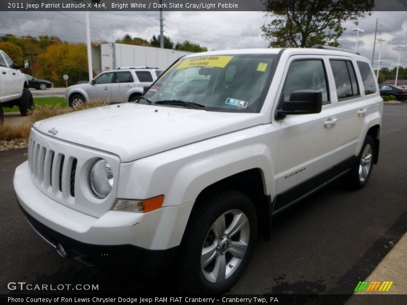 Bright White / Dark Slate Gray/Light Pebble 2011 Jeep Patriot Latitude X 4x4