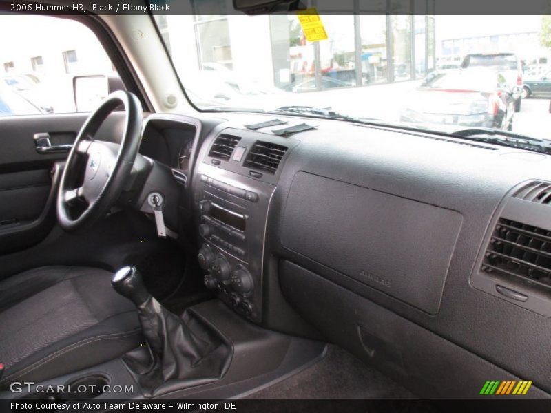 Black / Ebony Black 2006 Hummer H3