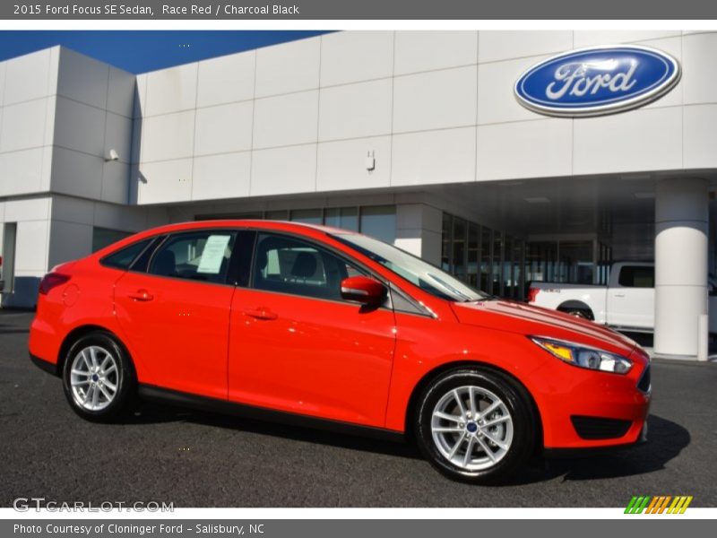 Race Red / Charcoal Black 2015 Ford Focus SE Sedan