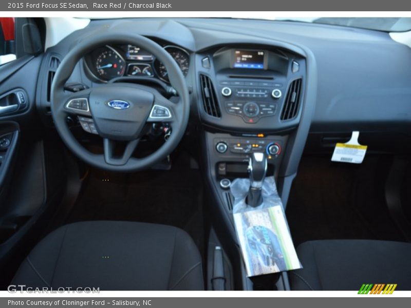 Race Red / Charcoal Black 2015 Ford Focus SE Sedan