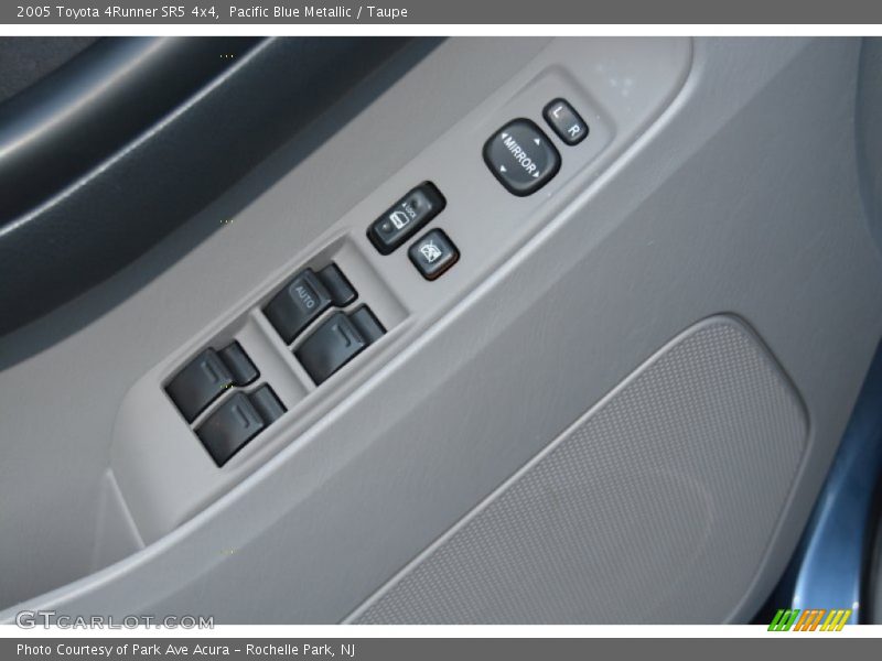 Pacific Blue Metallic / Taupe 2005 Toyota 4Runner SR5 4x4