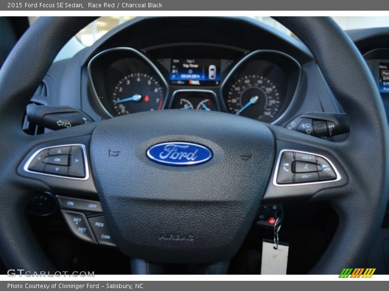 Race Red / Charcoal Black 2015 Ford Focus SE Sedan