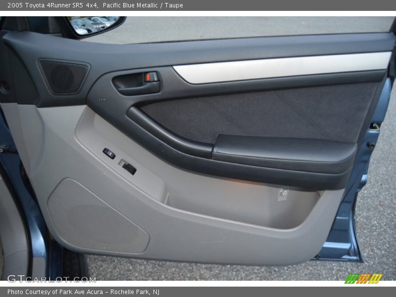 Pacific Blue Metallic / Taupe 2005 Toyota 4Runner SR5 4x4
