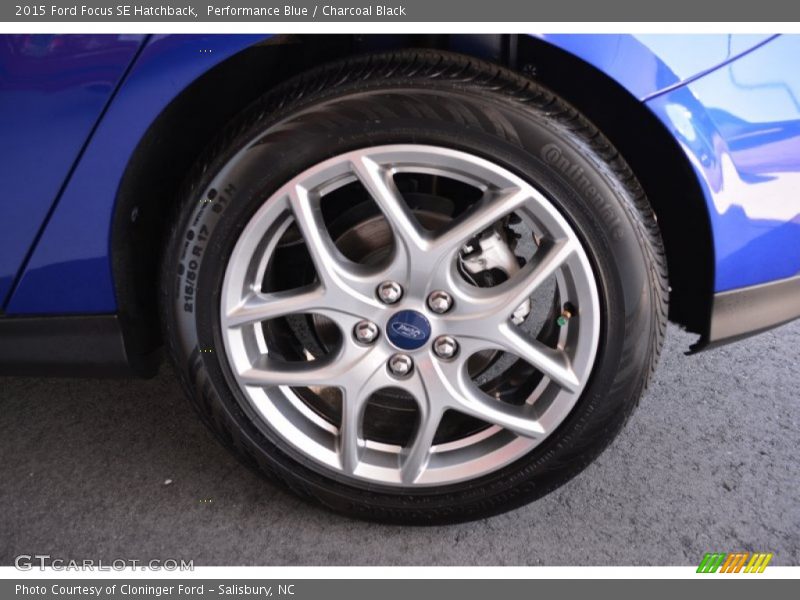 Performance Blue / Charcoal Black 2015 Ford Focus SE Hatchback