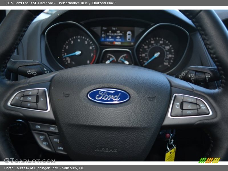 Performance Blue / Charcoal Black 2015 Ford Focus SE Hatchback