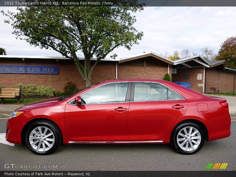 Barcelona Red Metallic / Ivory 2012 Toyota Camry Hybrid XLE