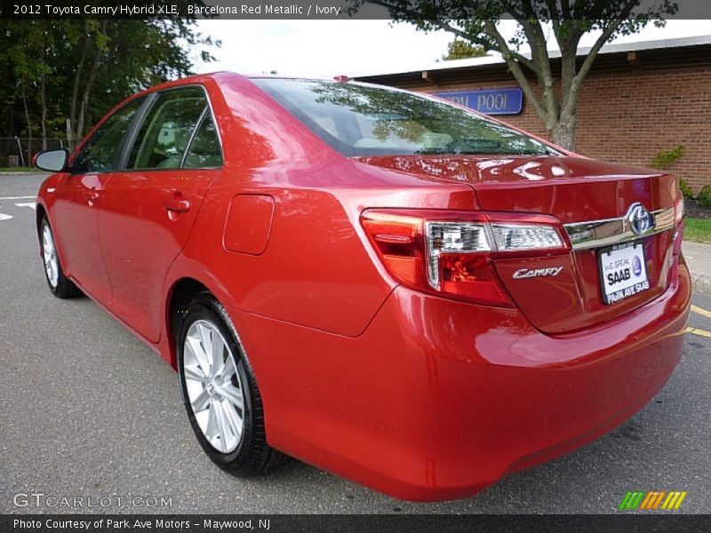 Barcelona Red Metallic / Ivory 2012 Toyota Camry Hybrid XLE
