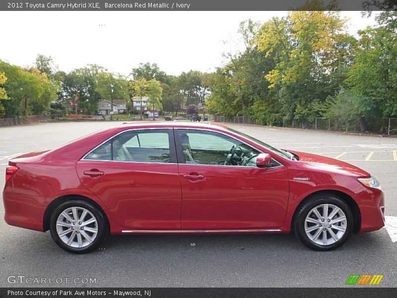 Barcelona Red Metallic / Ivory 2012 Toyota Camry Hybrid XLE