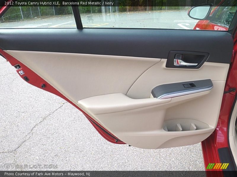 Barcelona Red Metallic / Ivory 2012 Toyota Camry Hybrid XLE