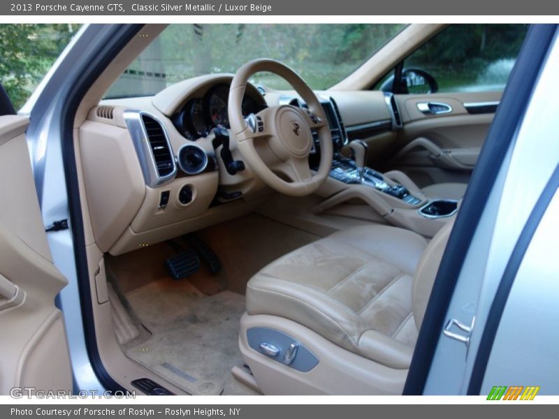 Classic Silver Metallic / Luxor Beige 2013 Porsche Cayenne GTS