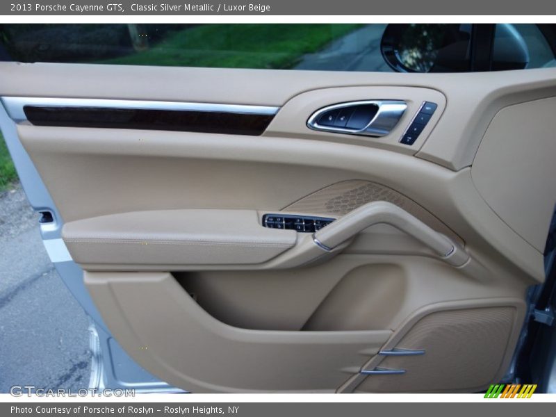 Classic Silver Metallic / Luxor Beige 2013 Porsche Cayenne GTS