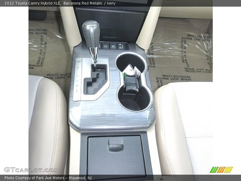 Barcelona Red Metallic / Ivory 2012 Toyota Camry Hybrid XLE