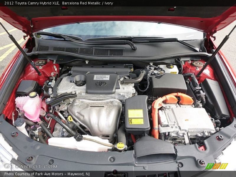Barcelona Red Metallic / Ivory 2012 Toyota Camry Hybrid XLE