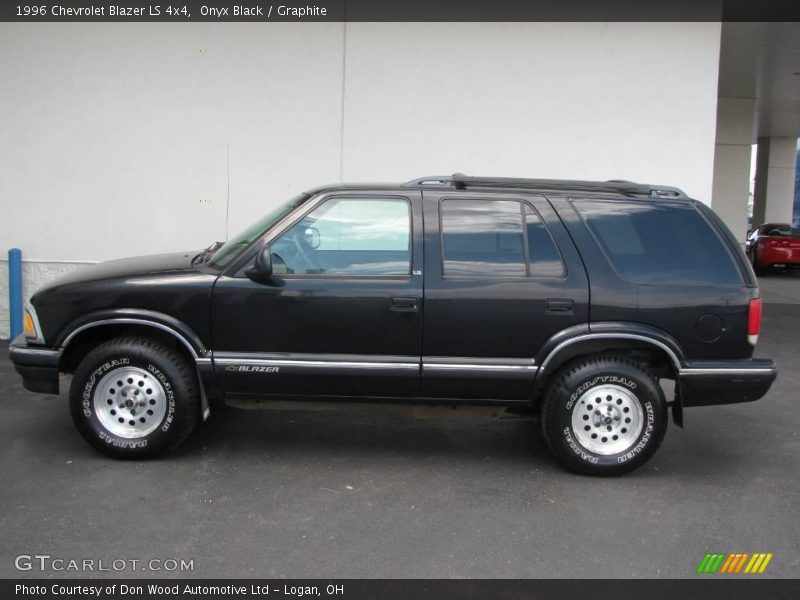Onyx Black / Graphite 1996 Chevrolet Blazer LS 4x4