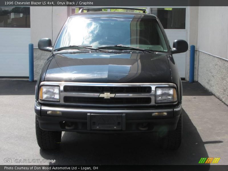 Onyx Black / Graphite 1996 Chevrolet Blazer LS 4x4