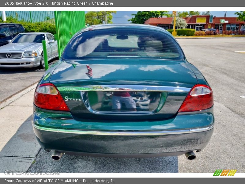 British Racing Green / Champagne 2005 Jaguar S-Type 3.0
