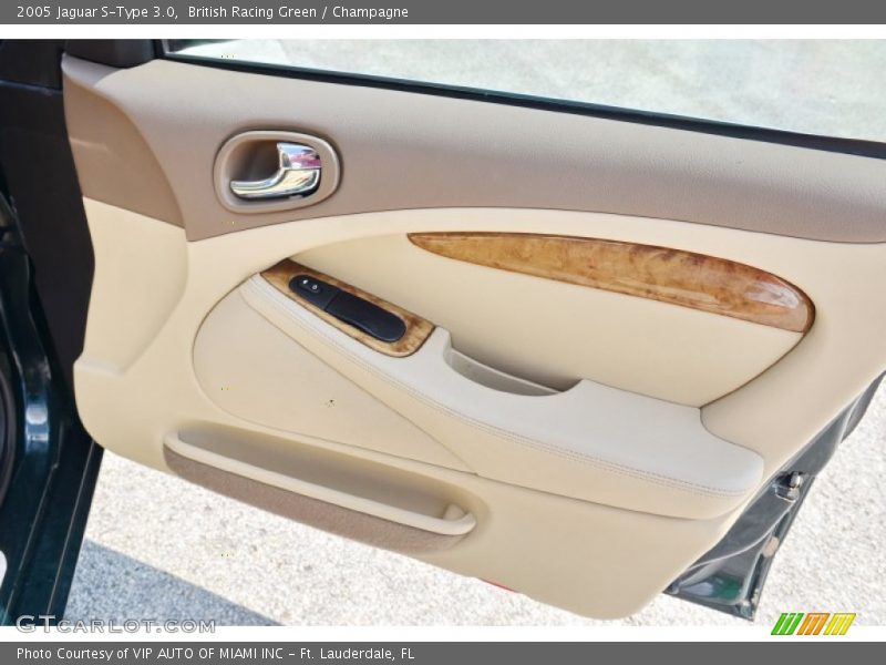 British Racing Green / Champagne 2005 Jaguar S-Type 3.0