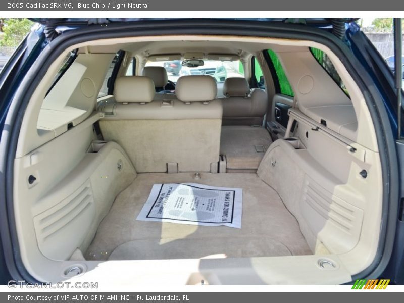 Blue Chip / Light Neutral 2005 Cadillac SRX V6