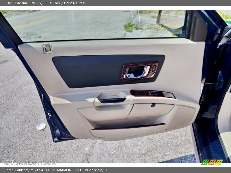 Blue Chip / Light Neutral 2005 Cadillac SRX V6
