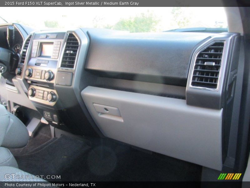 Ingot Silver Metallic / Medium Earth Gray 2015 Ford F150 XLT SuperCab