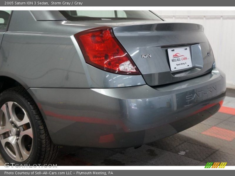 Storm Gray / Gray 2005 Saturn ION 3 Sedan