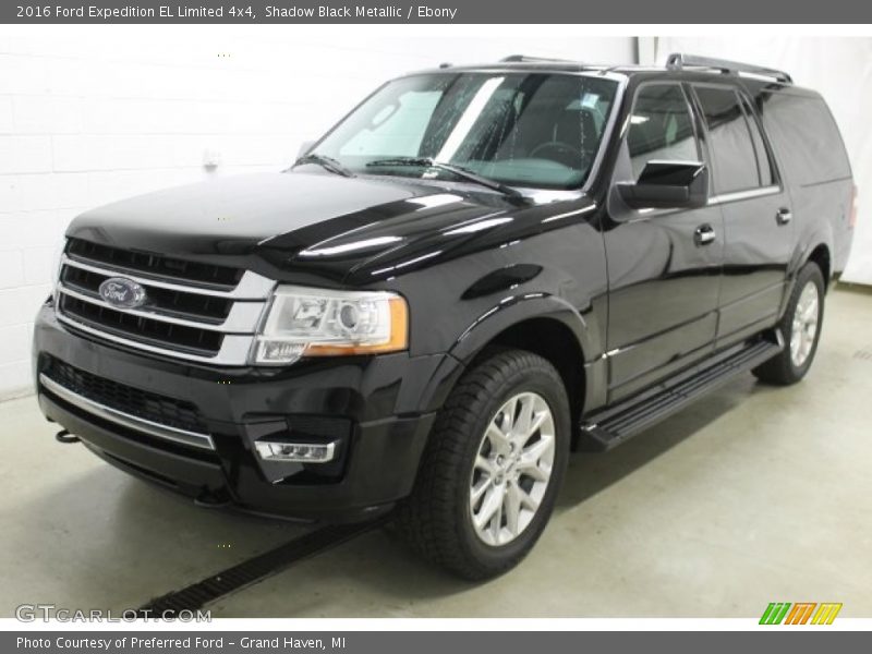 Front 3/4 View of 2016 Expedition EL Limited 4x4