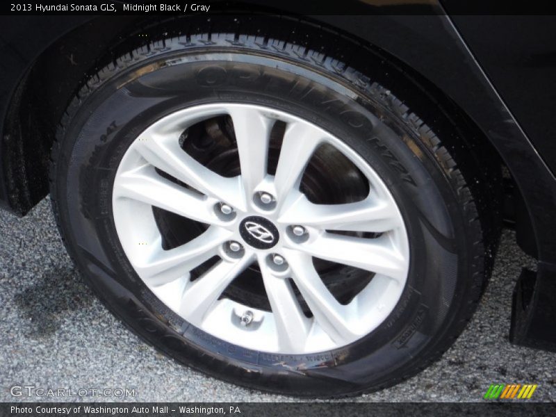 Midnight Black / Gray 2013 Hyundai Sonata GLS