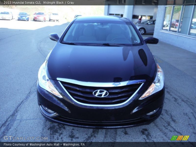 Midnight Black / Gray 2013 Hyundai Sonata GLS