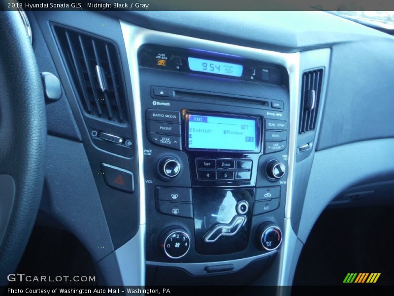Midnight Black / Gray 2013 Hyundai Sonata GLS