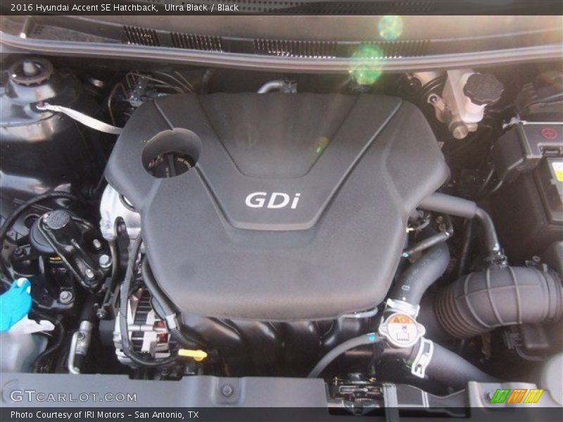 Ultra Black / Black 2016 Hyundai Accent SE Hatchback