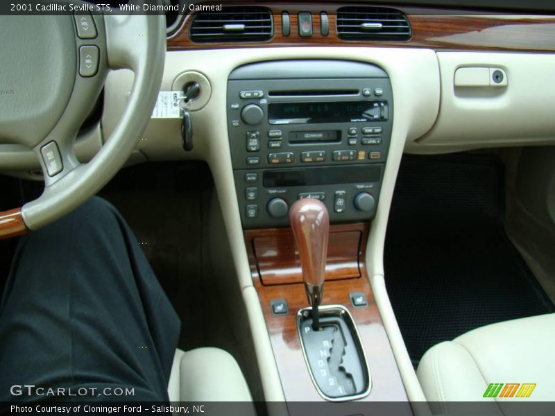 White Diamond / Oatmeal 2001 Cadillac Seville STS