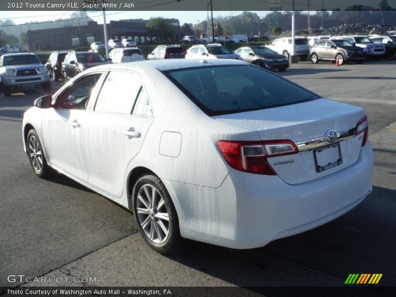 Super White / Ash 2012 Toyota Camry XLE