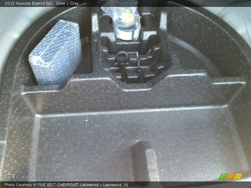 Silver / Gray 2013 Hyundai Elantra GLS