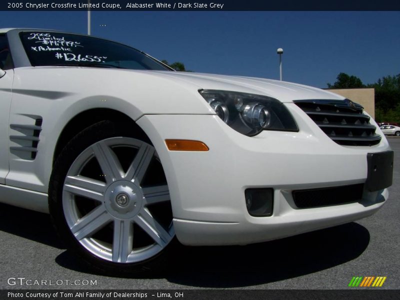 Alabaster White / Dark Slate Grey 2005 Chrysler Crossfire Limited Coupe