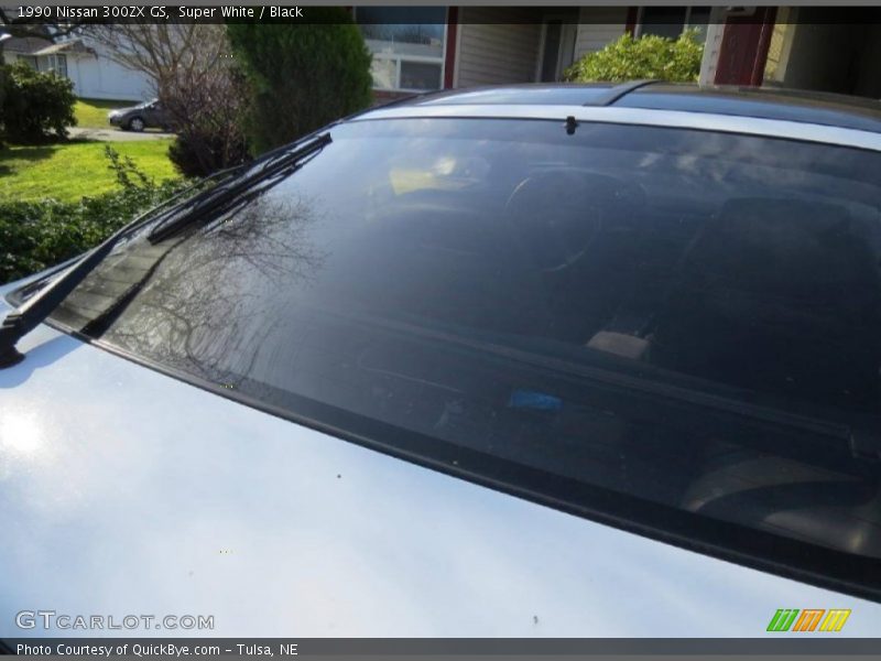 Super White / Black 1990 Nissan 300ZX GS