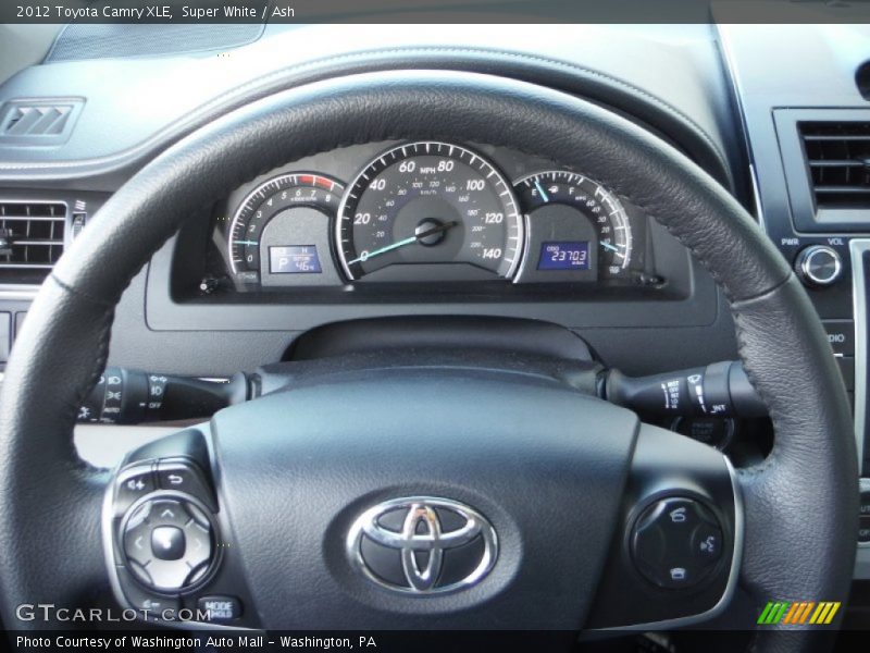 Super White / Ash 2012 Toyota Camry XLE