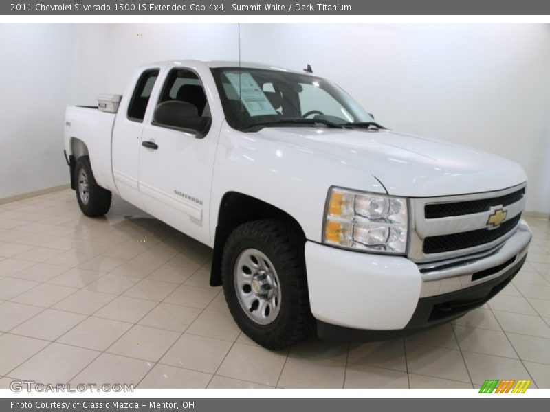 Front 3/4 View of 2011 Silverado 1500 LS Extended Cab 4x4