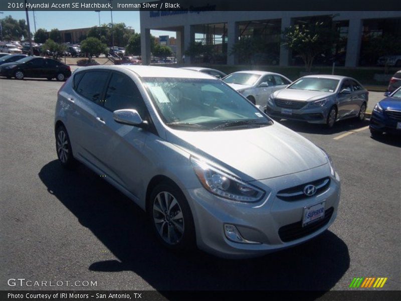 Ironman Silver / Black 2016 Hyundai Accent SE Hatchback